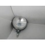 Munkalámpa fülketetőbe