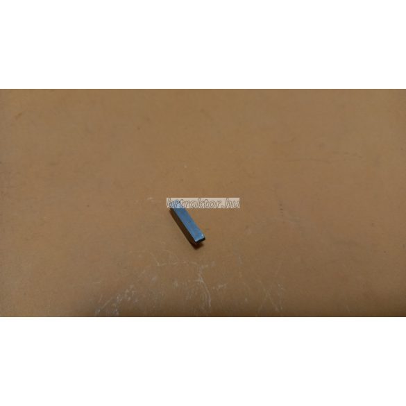 Adagoló tegely íves retesz