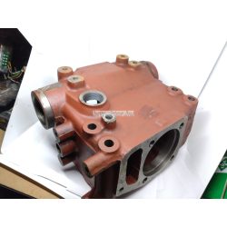 Hidraulika monoblokk ház