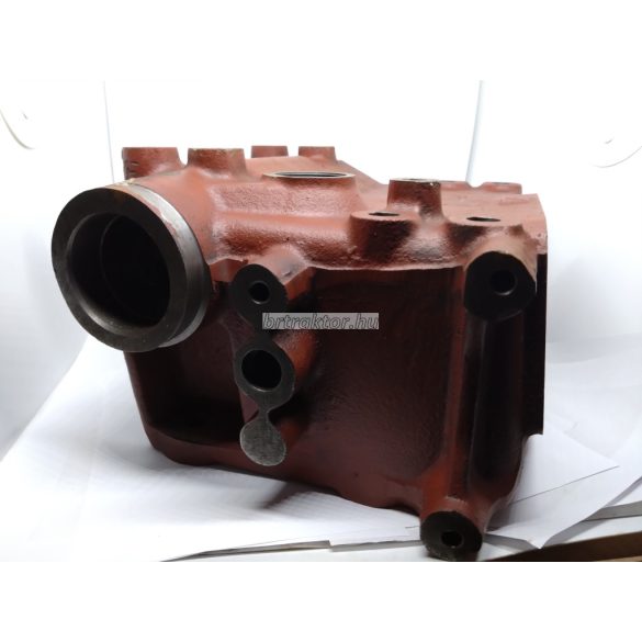 Hidraulika monoblokk ház