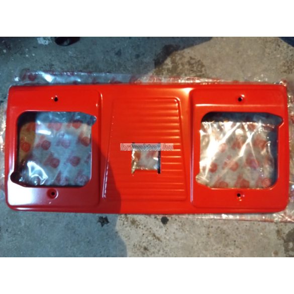 Rács motorháztetőbe, U650, lámpatartós